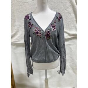 Abercrombie & Fitch Embroidered Floral Stripe too Women’s Medium Boho Peasant